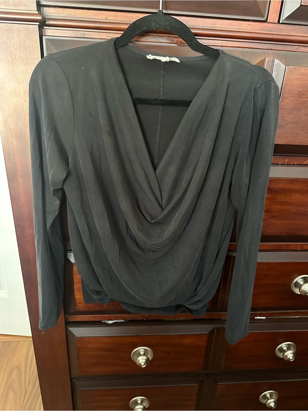 Women's Sz Small Draped Long-Sleeve Top - Black